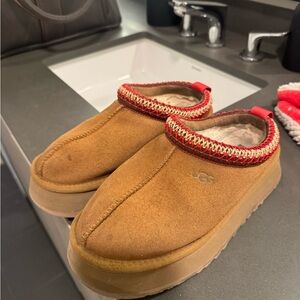 UGG Tan and Red Women's Slippers